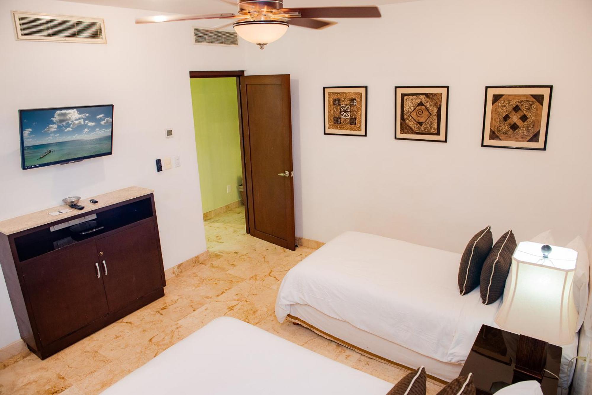 Maya Villa Condo Hotel And Beachclub Playa del Carmen Kültér fotó