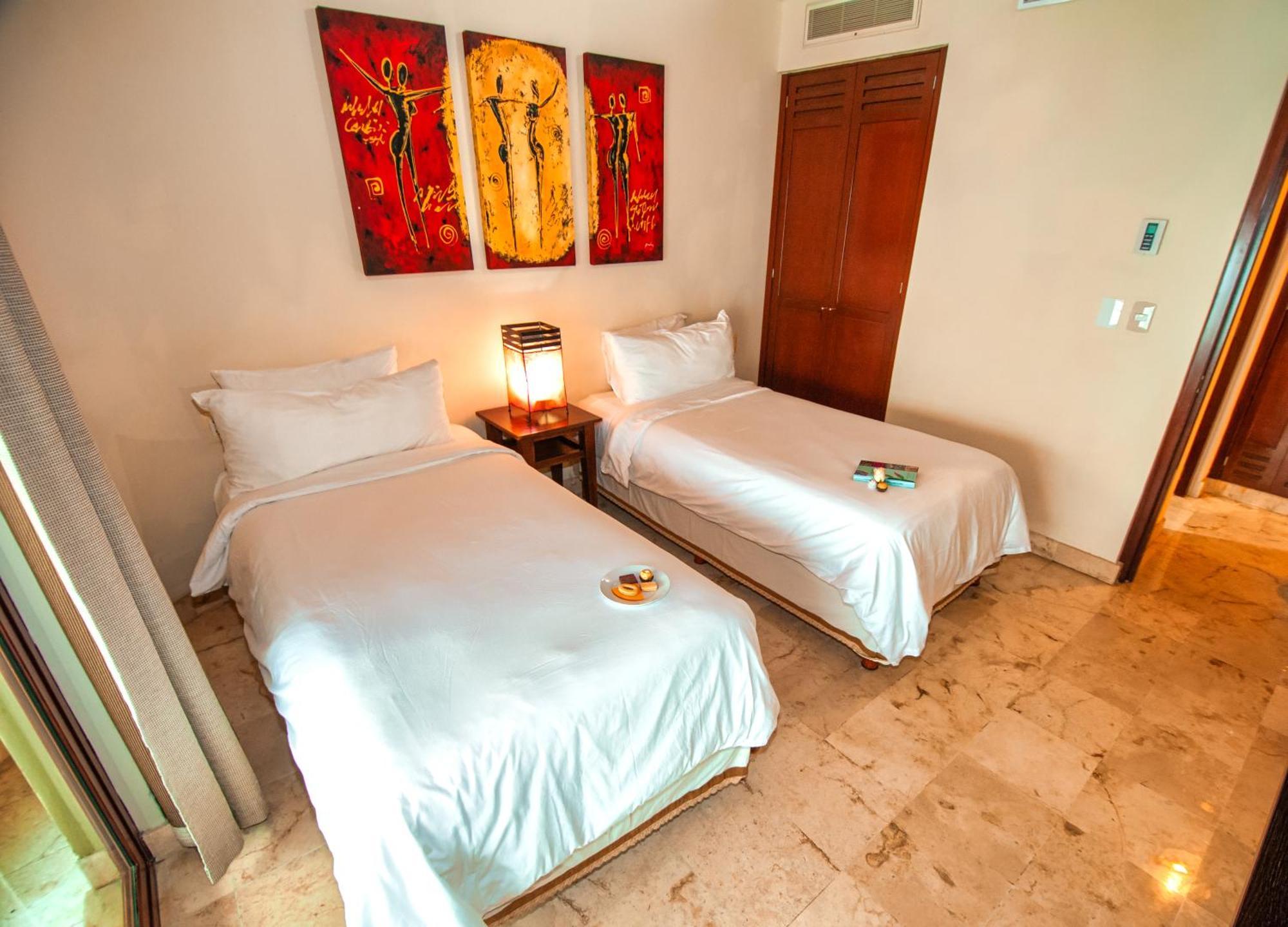 Maya Villa Condo Hotel And Beachclub Playa del Carmen Kültér fotó